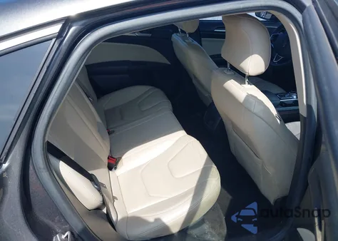 2017 Ford Fusion Titanium z USA, uszkodzony, nr VIN 3FA6P0K92HR114424